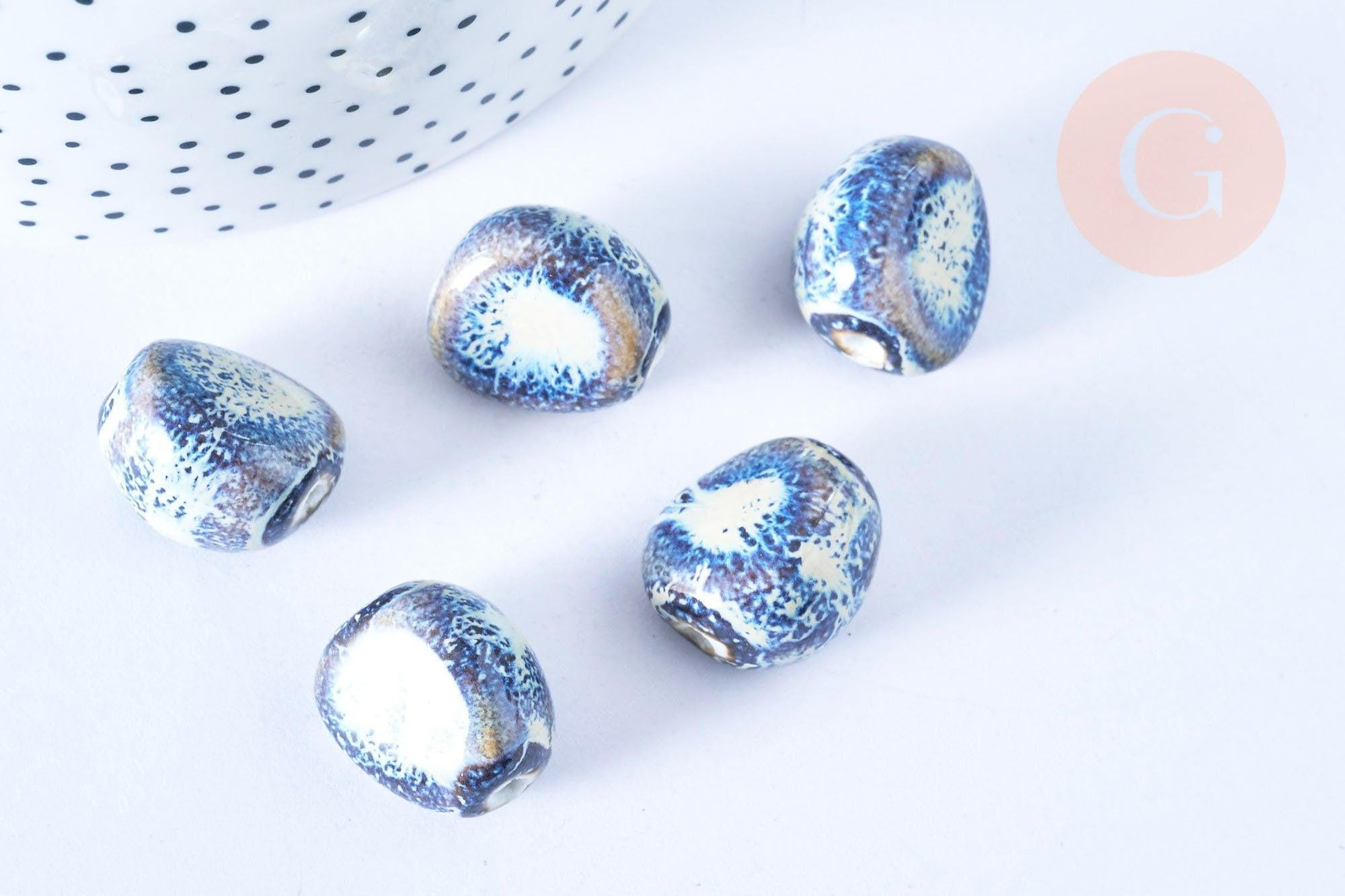 Perle ovale en porcelaine artisanale, des perles en céramique pour des bijoux originaux, 18-21mm, x5 (G5467)