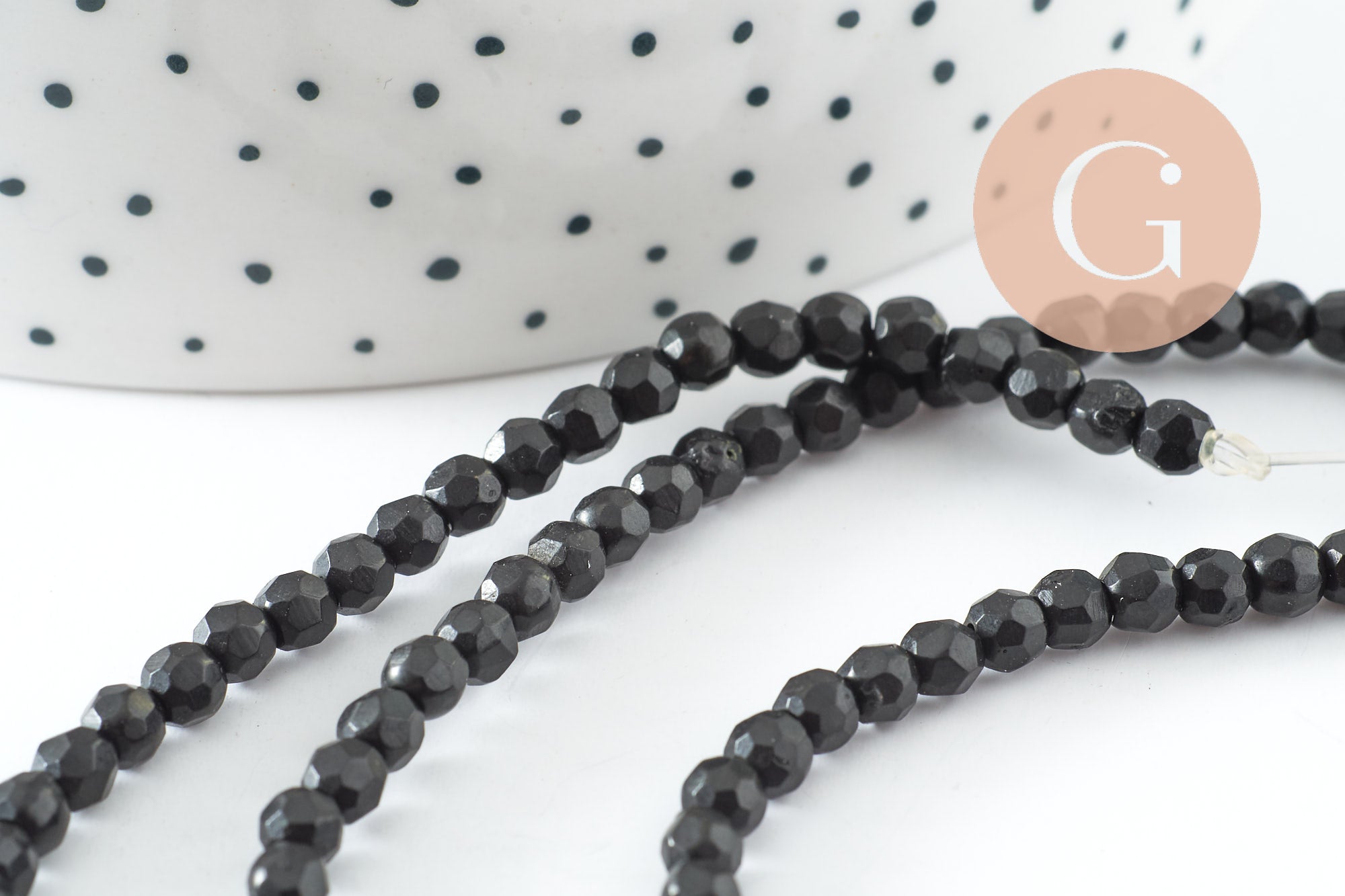 Perle ronde howlite facettée, perle howlite,pierre naturelle,howlite naturelle,perle pierre,4mm,fil de 90 perles, X1 (G4668)