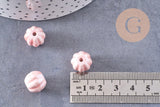 Perle ronde striée porcelaine rose irisée 13mm, x10 (G10217)