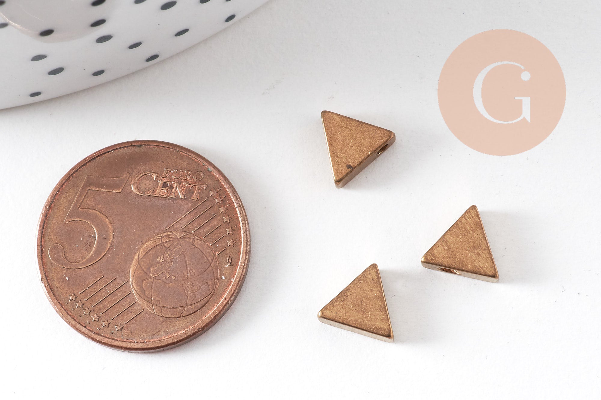 Perle triangle 1 trou laiton brut 7mm, x10 (G1347)