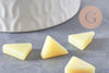 Perle triangle jade jaune ,pierre naturelle, une fourniture en jade jaune naturel,15x10mm, X5 (G3526)