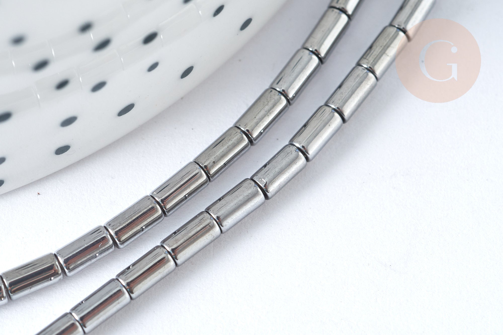 Perles Tube verre argent platine brillant 4.5x2.5mm, x1 fil de 36cm (G7341)