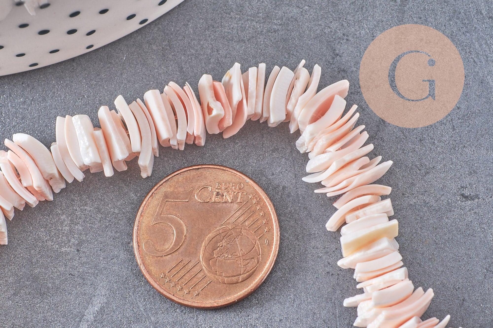 Perles chips coquillage naturel, chips rose clair 10mm, x1 fil de 42 cm (G3849)