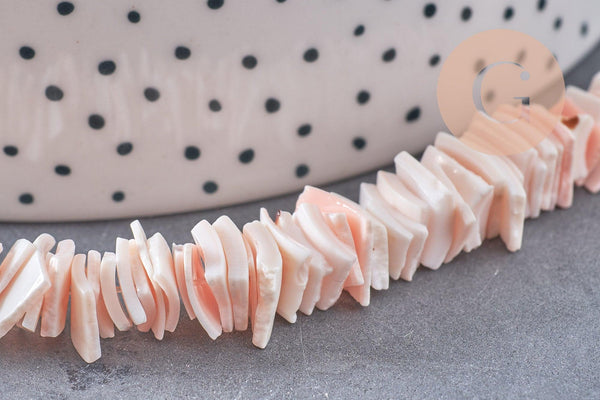 Perles coquillage naturel, chips coquillages, rose clair, 10mm, fil de 42 cm, x1 (G3849)