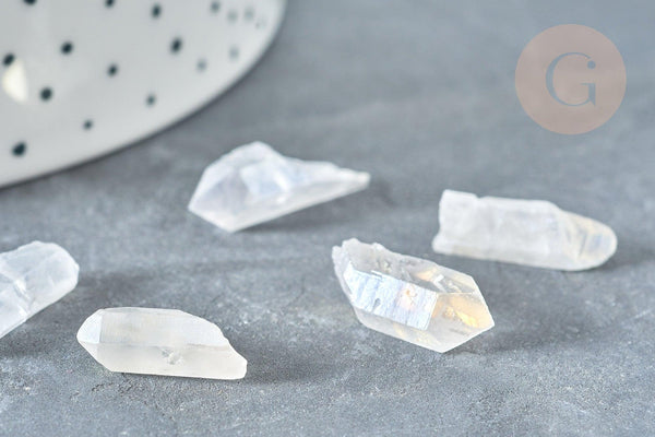 Perles cristal de roche naturel irisé 10-40mm, une pierre brute en cristal pierre naturelle, x5 (G3210)