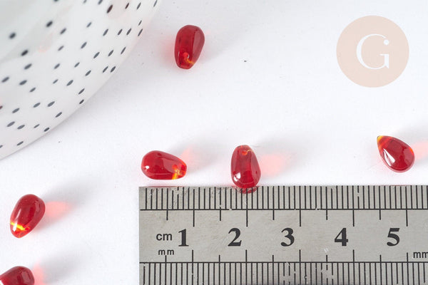 Perles cristal transparent goutte rouge 9mm, verre,x50 (G7296)