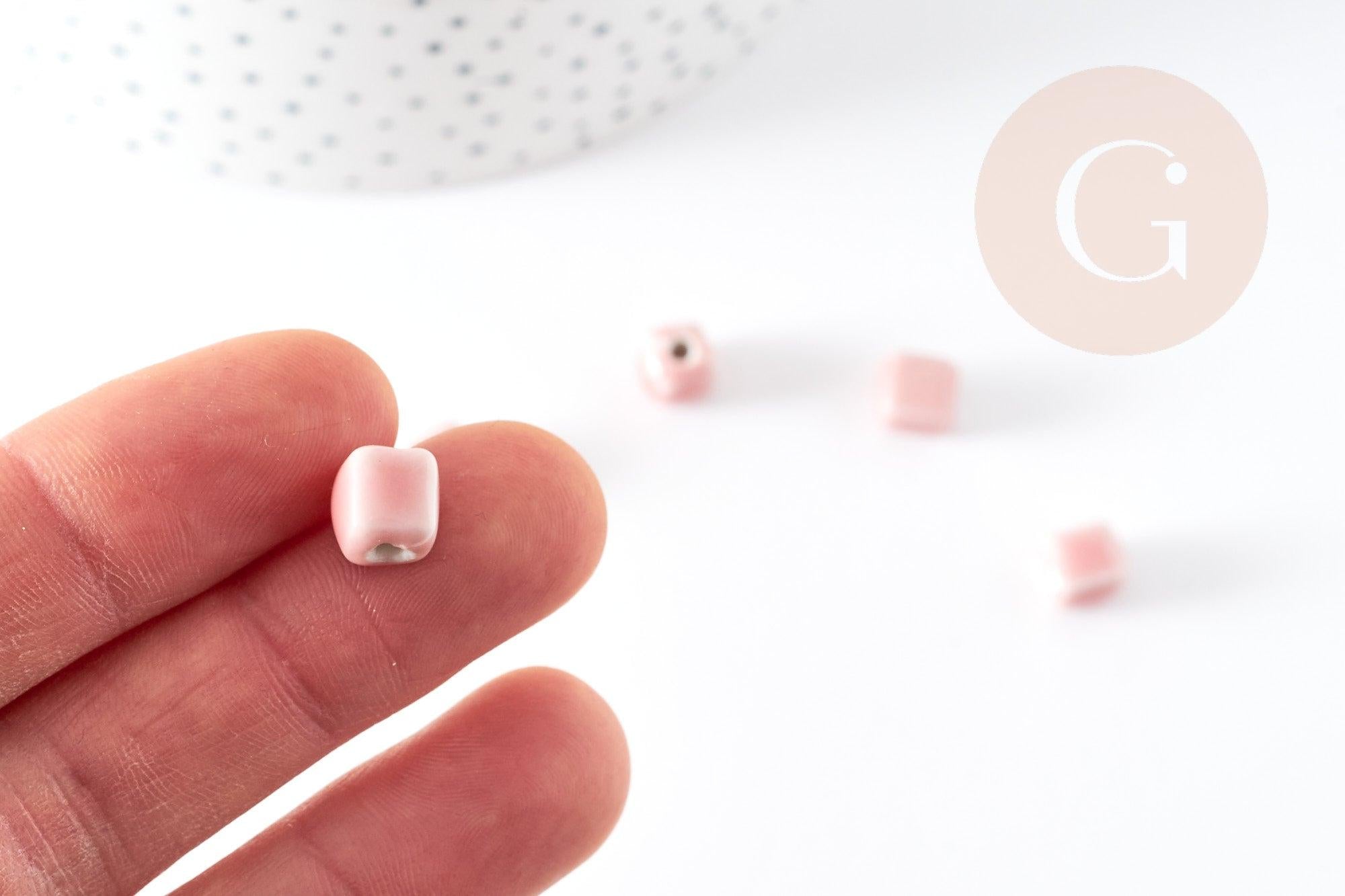 Perles cube céramique rose 8mm, x5 (G9150)