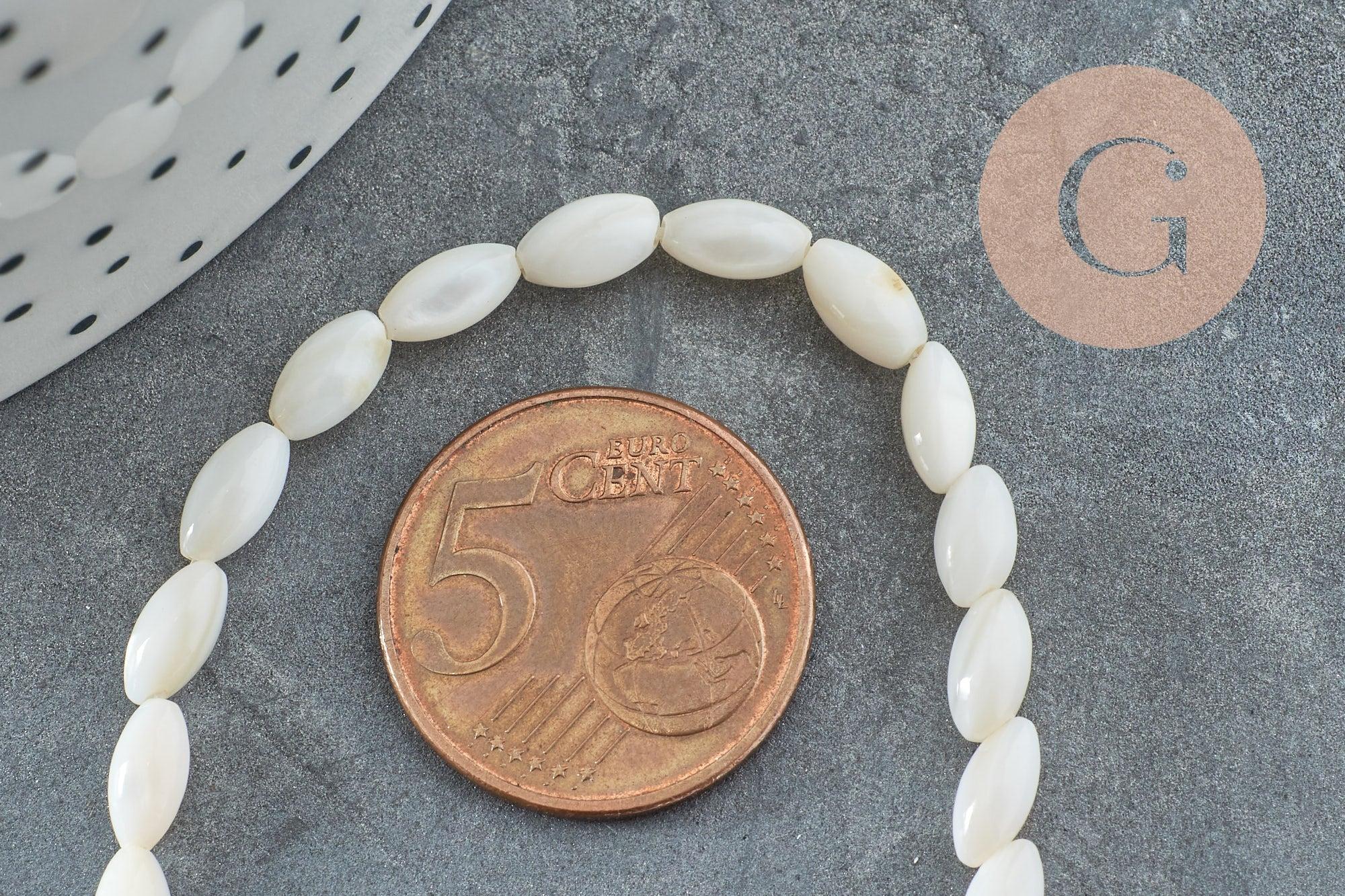 Perles grain de riz nacre naturelle blanche 8mm, x1 fil de 38cm (G0770)