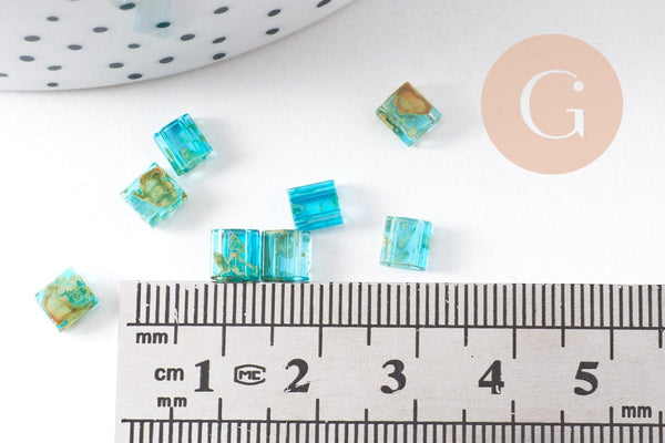 Perles rocaille carré façon tila verre vert transparent 4.5mm,2 trous, x50 (G5475)