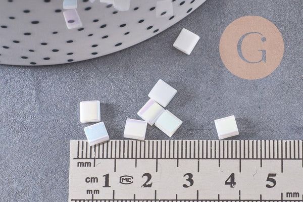 Perles rocaille verre rectangle blanc irisé 5mm, perle carré création bracelet, perle tila,4.5mm,2 trous, x50 (4.8 GR) (G4454)