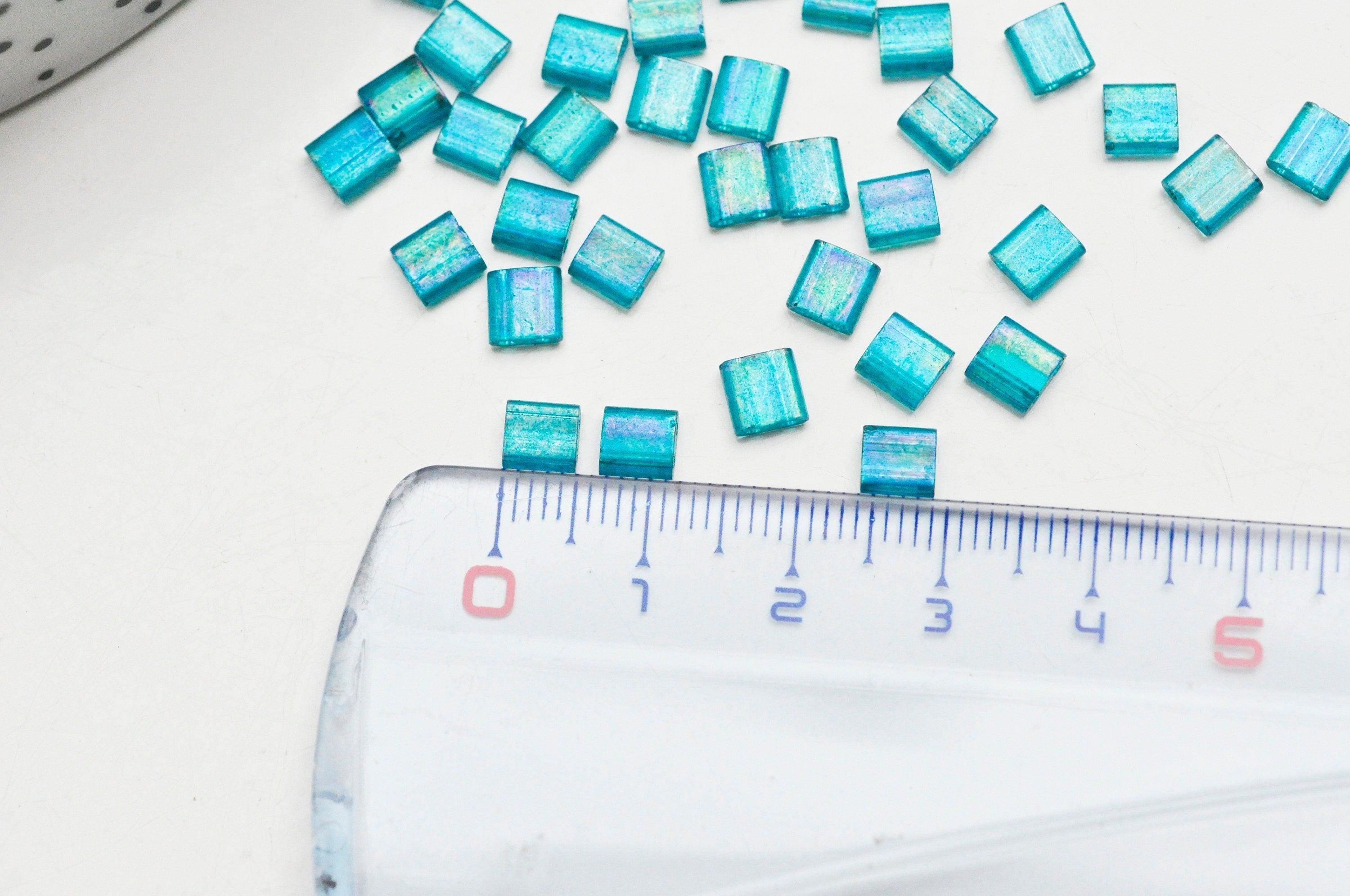 Perles rocaille verre rectangle bleu turquoise 4.5mm,2 trous, x50 (G4455)