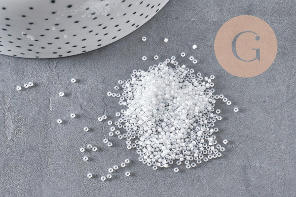 Perles rocailles Miyuki blanc nacré, Perles de rocaille japonaise White Lined Crystal ,perle rocaille perlage,15/0, 1.5mm, Sachet 10g (G3954)