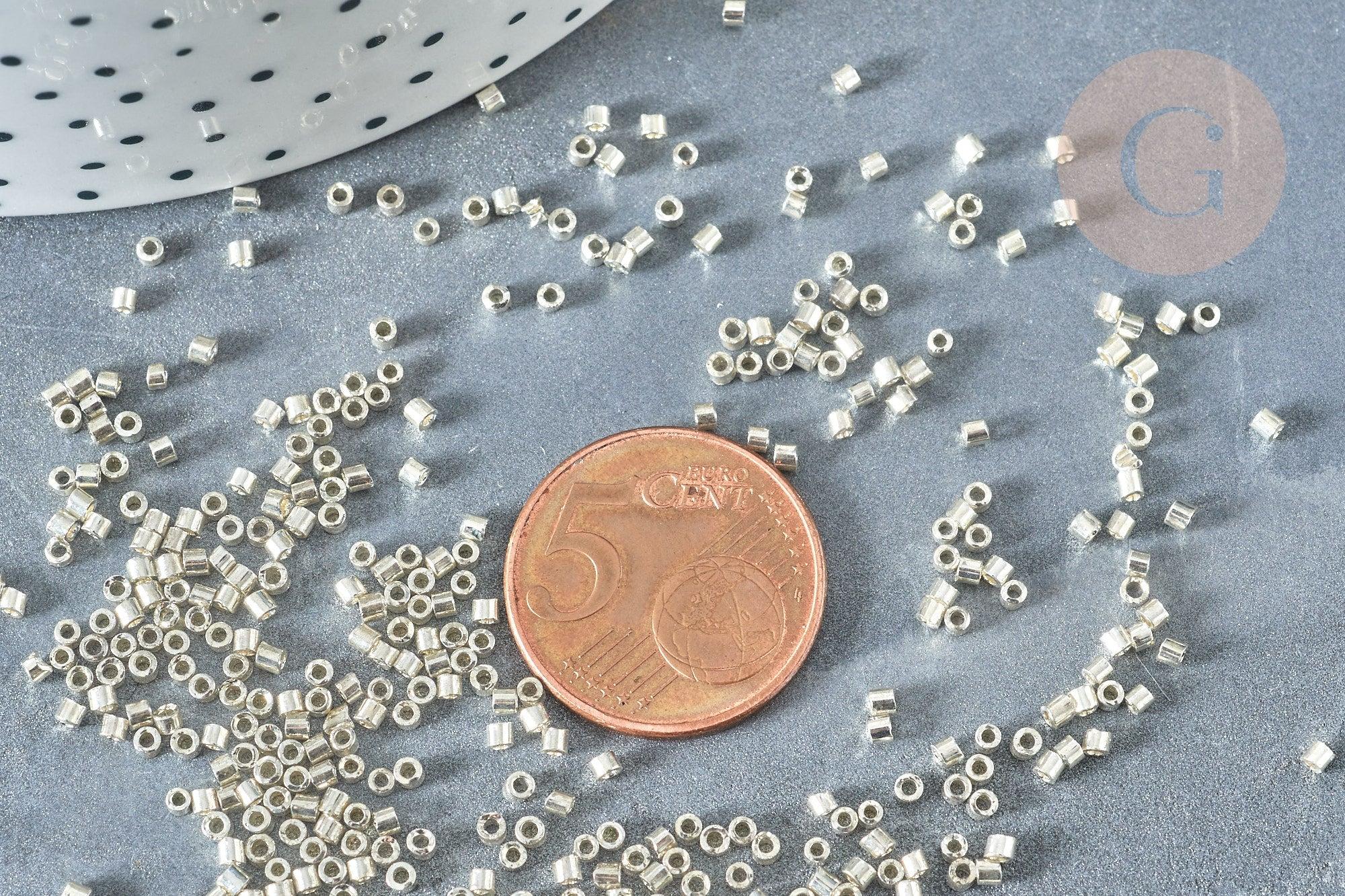 Perles rocailles verre cylindrique gris métallisé façon Delica Miyuki Lined Crystal, x1 sachet de 8g (G8168)
