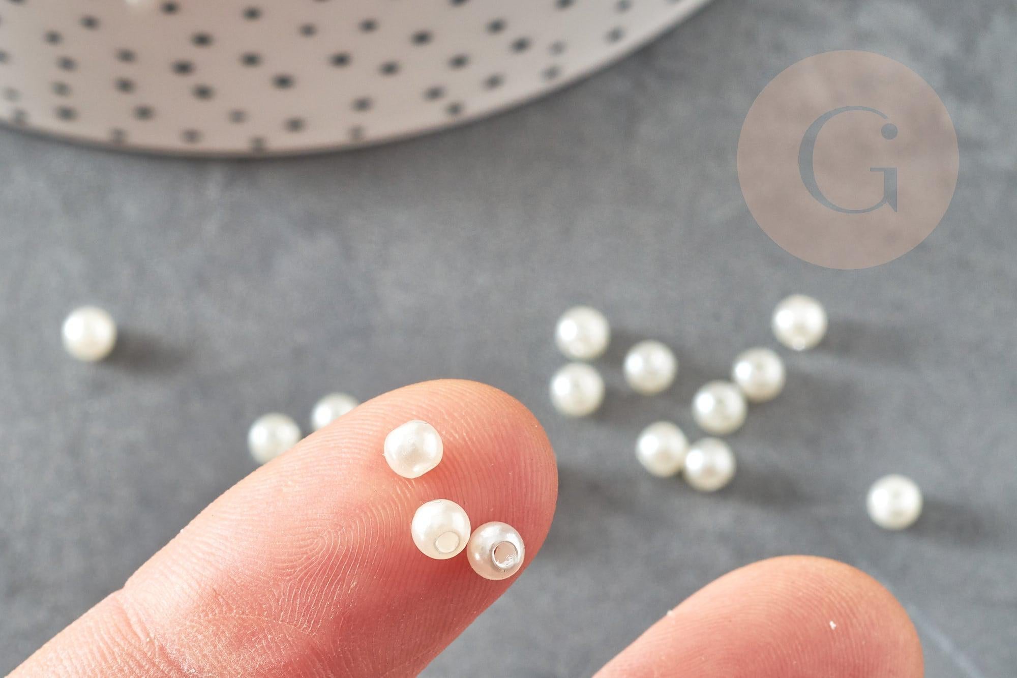 Perles ronde acrylique imitation perle eau douce beige 4mm, création bijoux DIY, x30 (0.9gr) (G9368)