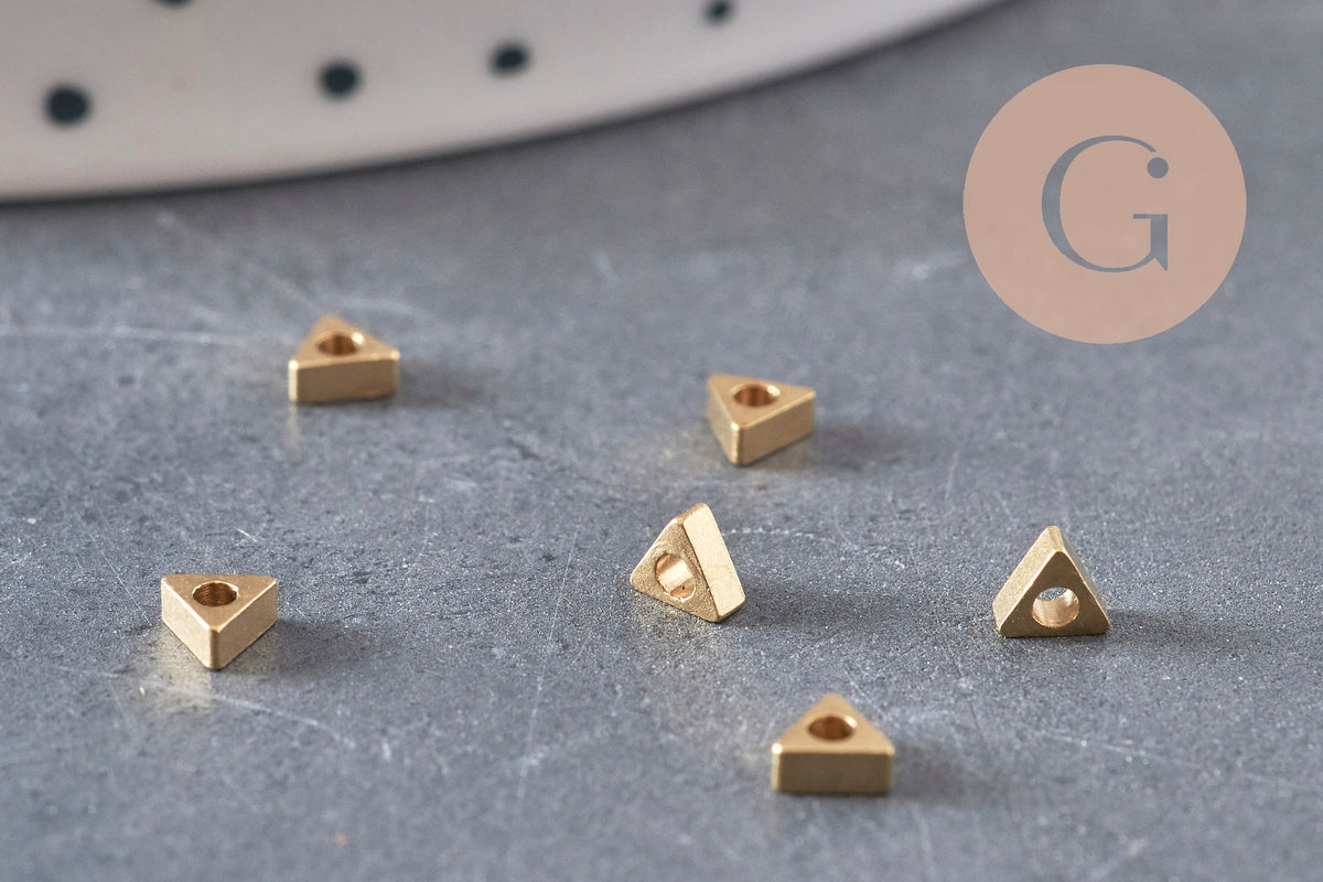 Perles triangle intercalaires laiton brut doré 3mm x10 (G11321)