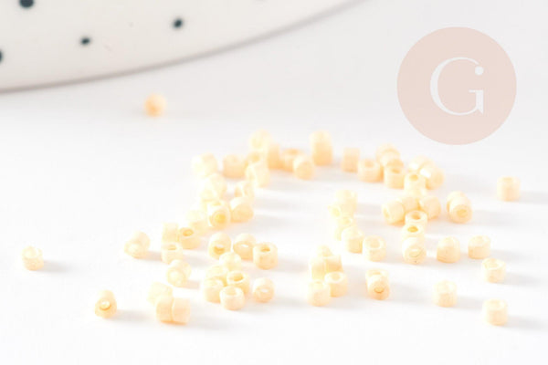 Perles tube jaune clair opaque façon Delica miyuki 1.5-2mm, x1 sachet de 8gr (G9160)