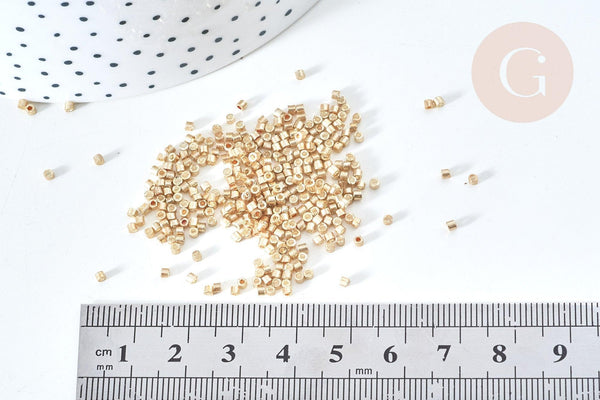 Perles tube or clair métallisé mat façon Delica miyuki, x1 Sachet 8g (G7777)