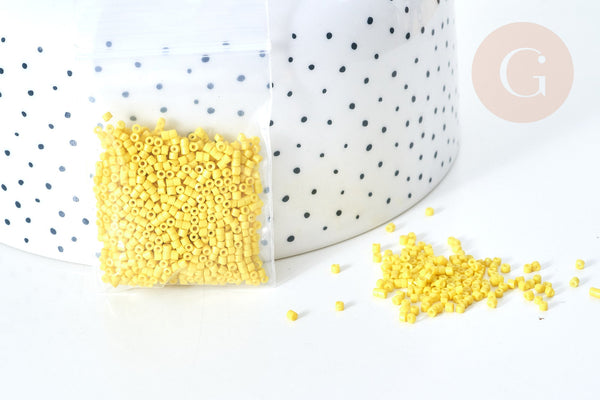 Perles tube verre Jaune vif façon Delica miyuki, x1 sachet de 8g (G7764)
