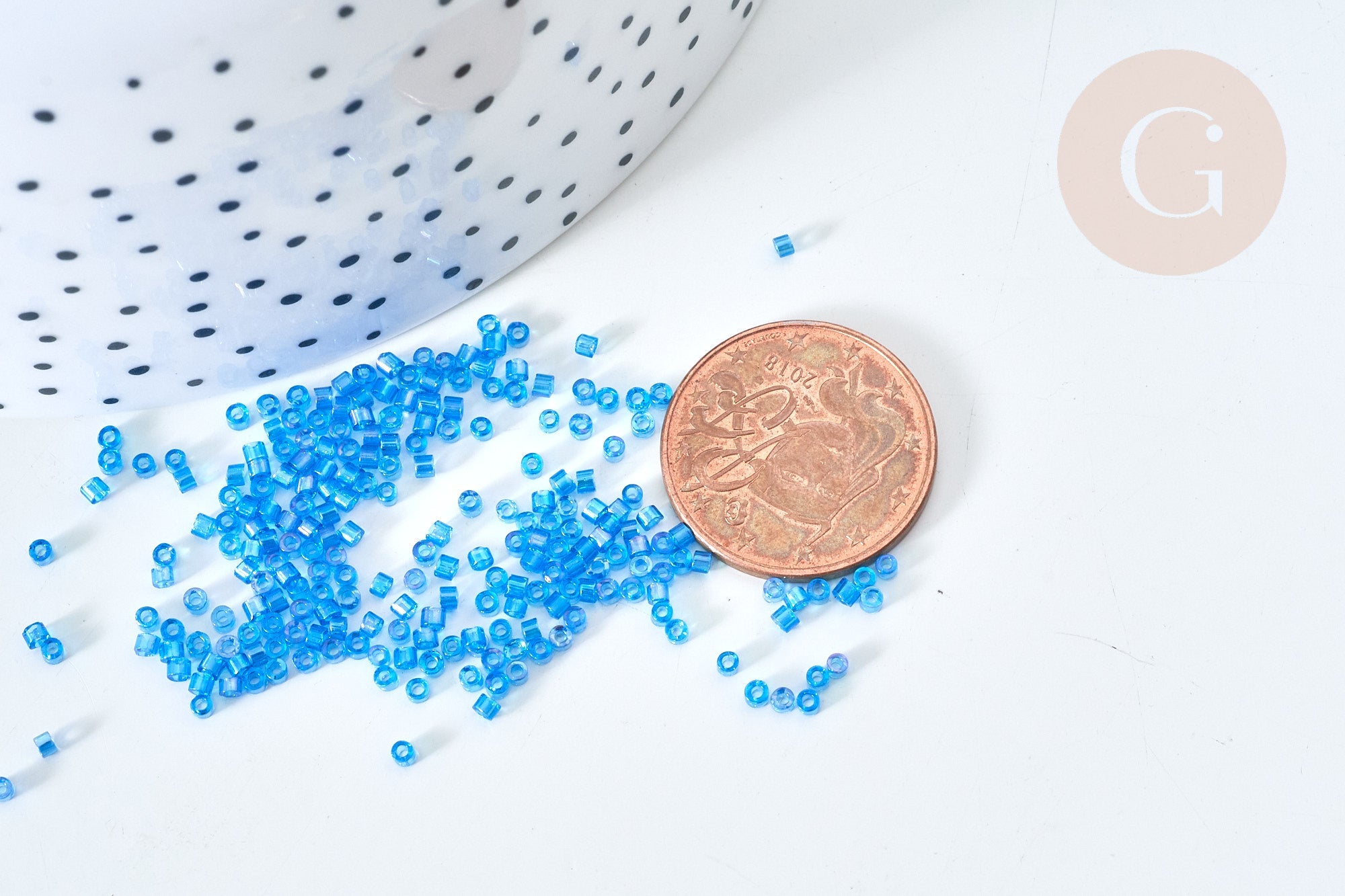 Perles tube verre bleu irisé transparent façon Delica miyuki, x1 sachet de 8g (G7782)