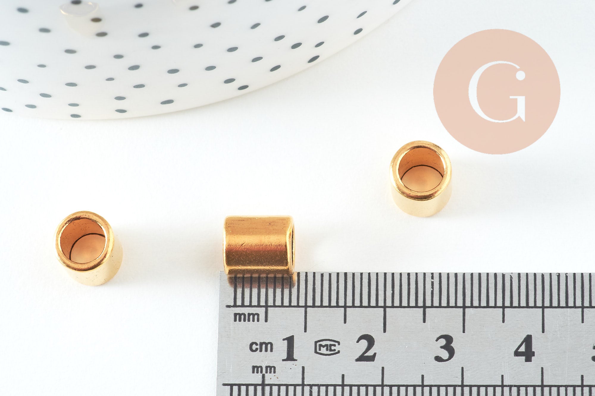Perles tube zamac doré lisse 9mm, x50 (G10741)