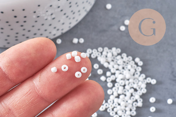 Petite perles de rocaille blanches 2.5mm, perles rocaille blanc opaque, perlage, x 5gr (G2541)