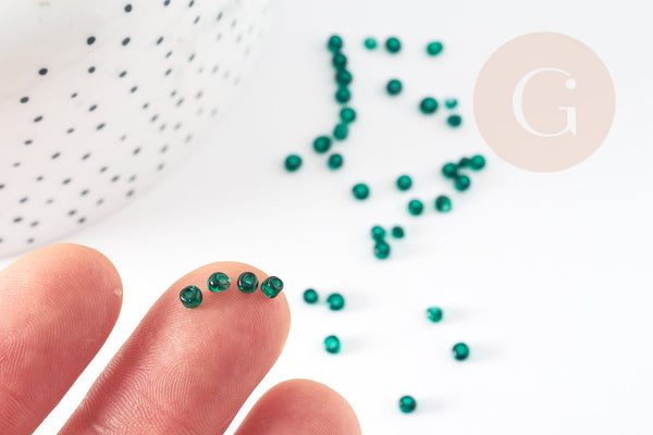 Petite perles de rocaille vert foncé 2.5mm, x 10gr (G5374)