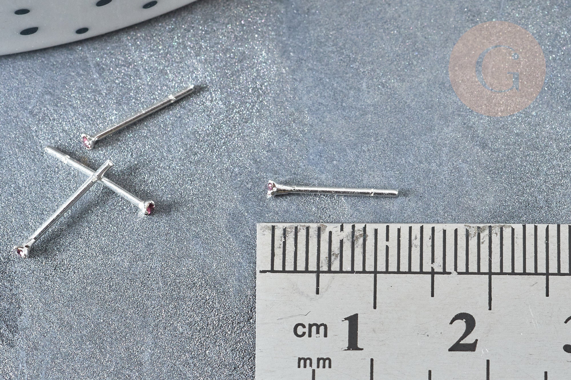 Piercing clou argent 925 massif strass couleur améthyste 1.5mm, x1 (G7596)