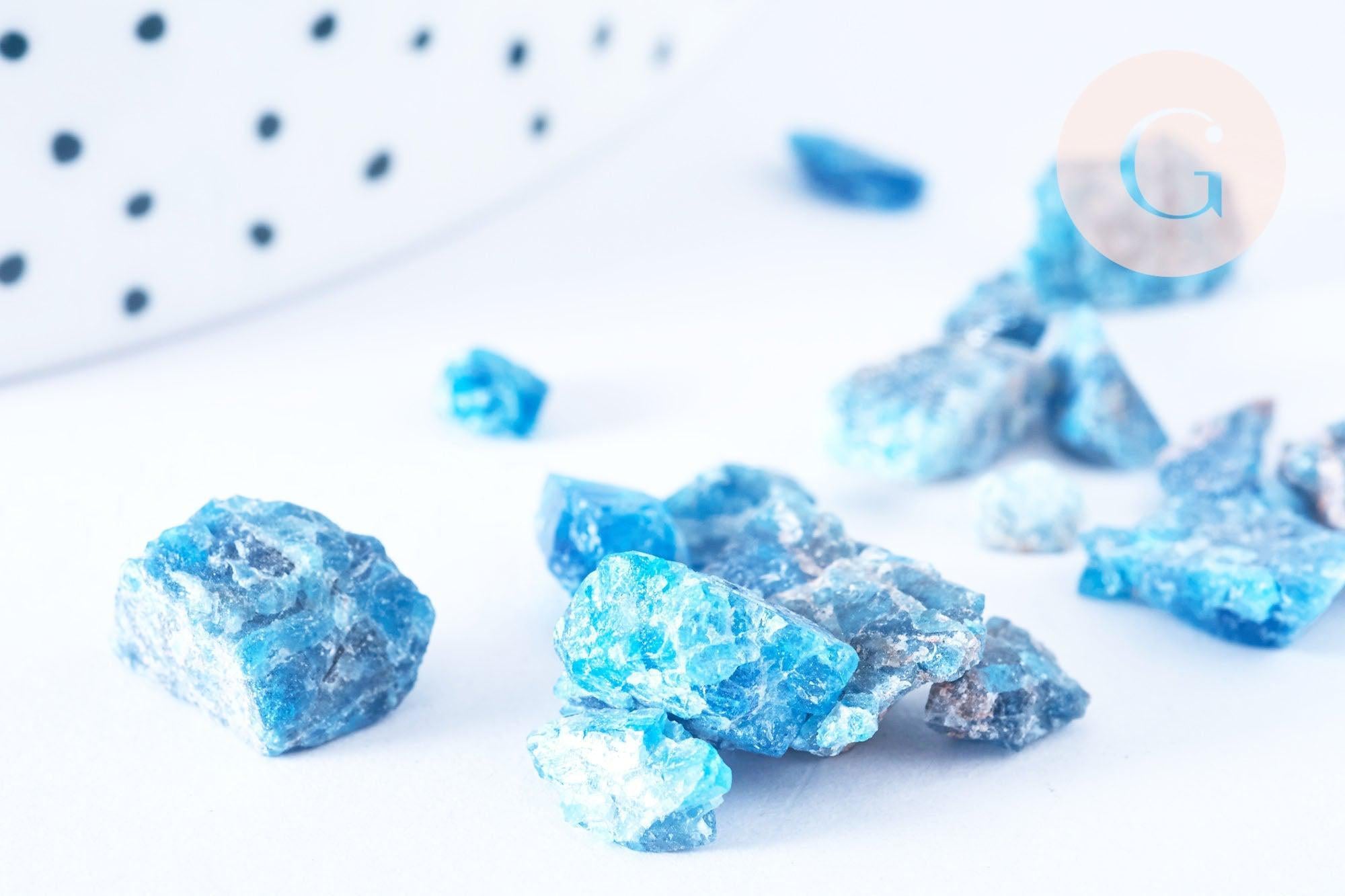 Pierre apatite bleue naturelle brute 10-35mm, pierre naturelle semi-précieuse, lithothérapie, x1 (G6454)