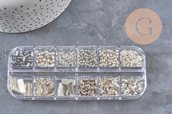 Boite Kit mix de 12 types de fournitures et perles zamac laiton Argent Platine, x1 (G8844)