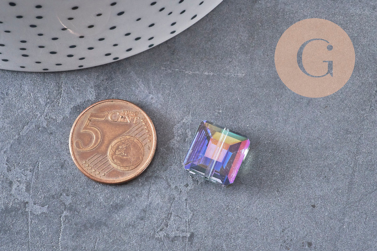 12mm faceted iridescent square glass bead, x5 beads (G9076)