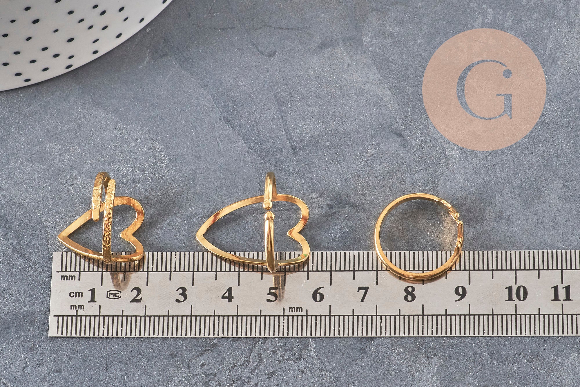 FOTO 5 VARIACIONES A REALIZAR Anillo de corazón de acero inoxidable 304 dorado IP Talla 57, x1 VÁLIDO