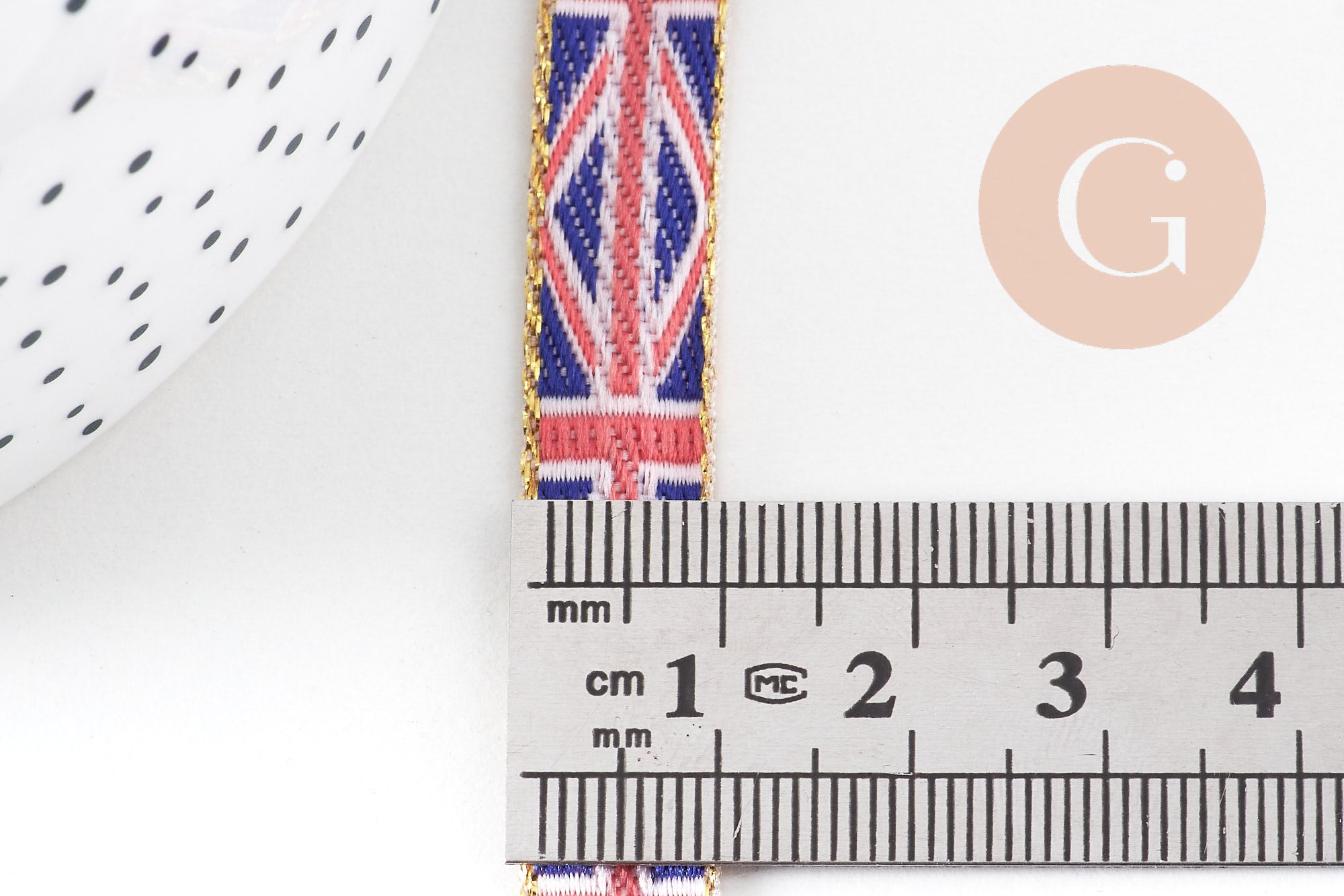 Ruban texte drapeaux pays 10mm, un ruban brodé de qualité pour travaux de couture ou création de bijoux, x1 mètre (G10831)
