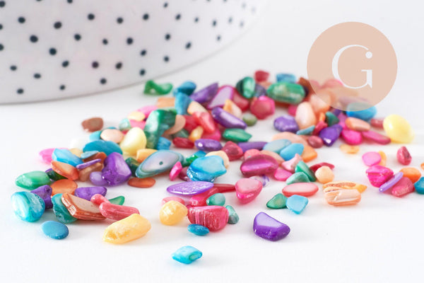 Sable chips coquillage nacre naturelle colorée 4-14mm non percé, x20gr (G0238)