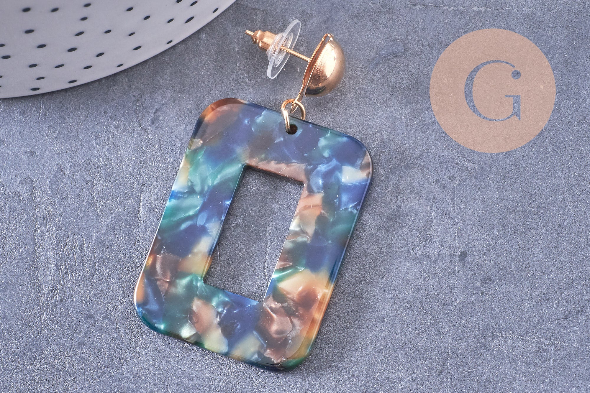 boucles pendantes rectangle résine zamac doré 55mm la paire (G0075)