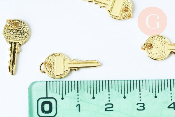 Pendentif breloque clef laiton doré 28.5mm, un pendentif d'amour pour création de bijou doré clé en laiton, x1 (G6173)