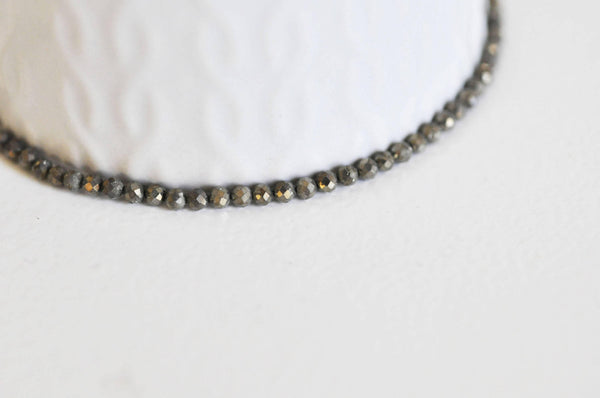perles pyrite facettée, perles pyrite, fabrication bijoux, pyrite naturelle, création bijoux, 2mm, fil de 40cm G5489