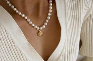 Le bijou du mois : collier en perles d'eau douce naturelles