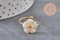 Bague réglable fleur nacre naturelle chaine acier inoxydable doré PVD, x1 (G11077)