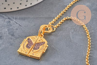 Collier pendentif locket papillon cuivre doré zircons , x1 (G11069)