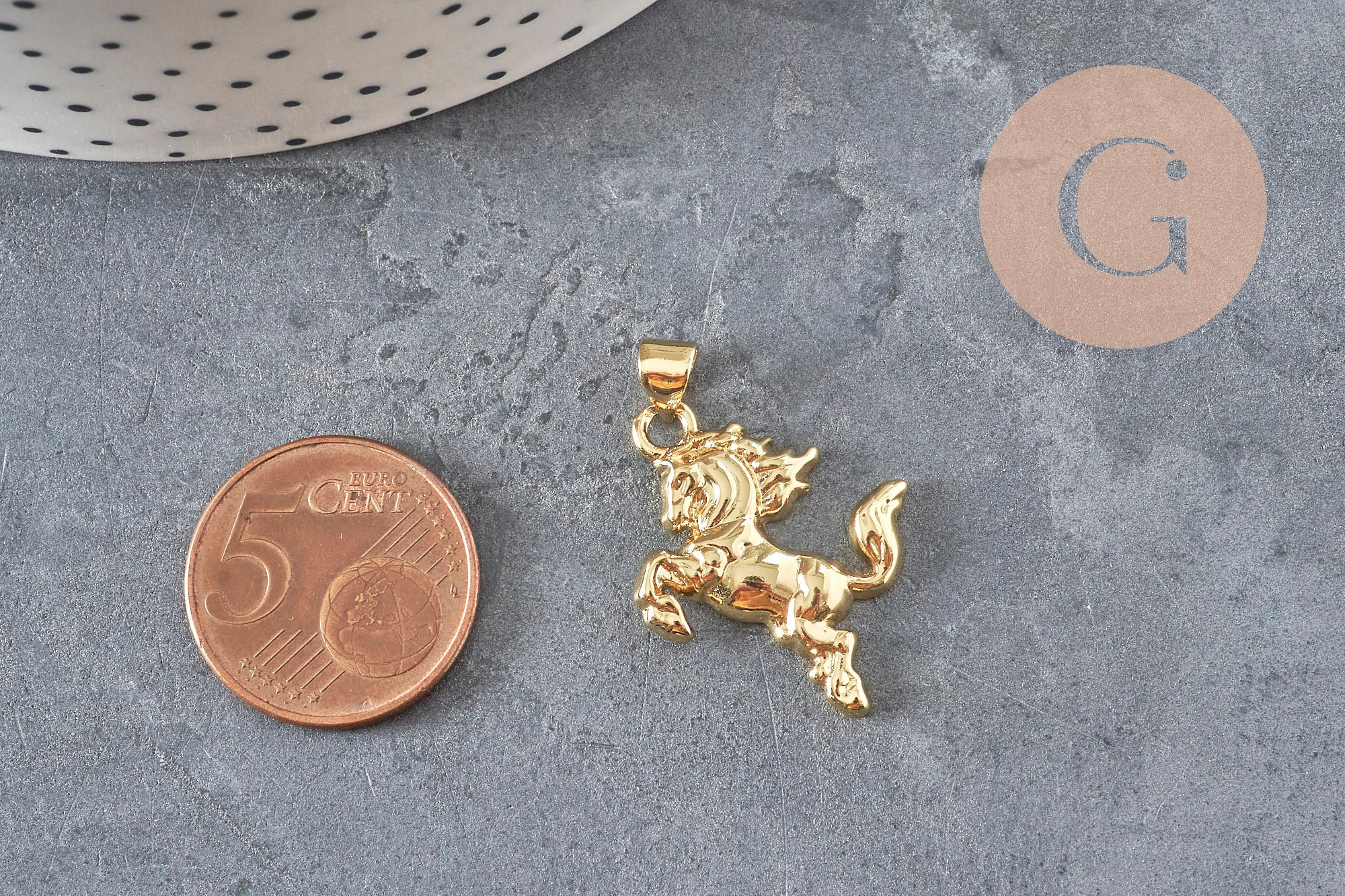 Breloque cheval cabré doré 18k 22mm, x1 (G11255)