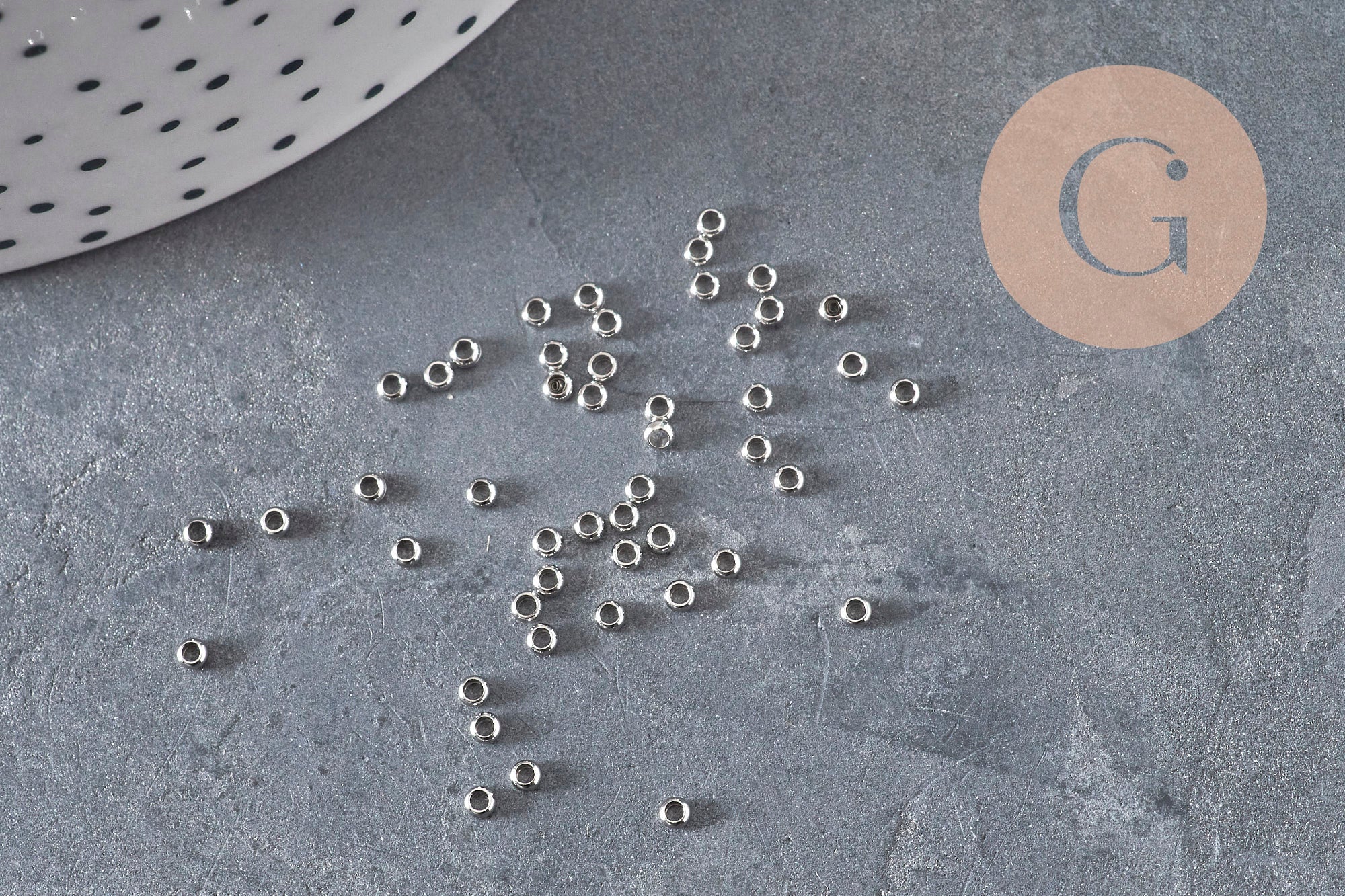 Perles à écraser rondelle acier 316 inoxydable platine 1.9mm, x50 (G11210)