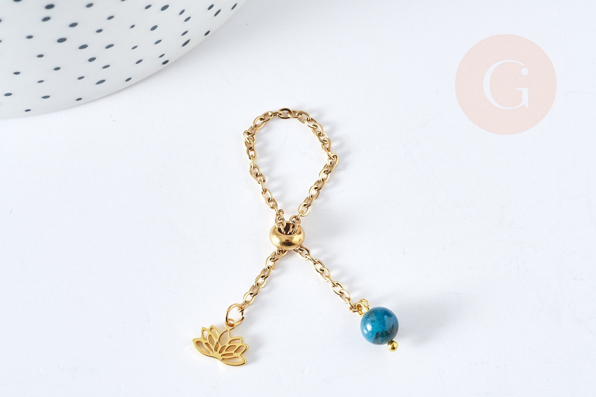 Bague réglable chaine acier 304 inoxydable doré lotus & perle apatite bleue 96mm, x1 (G8445)