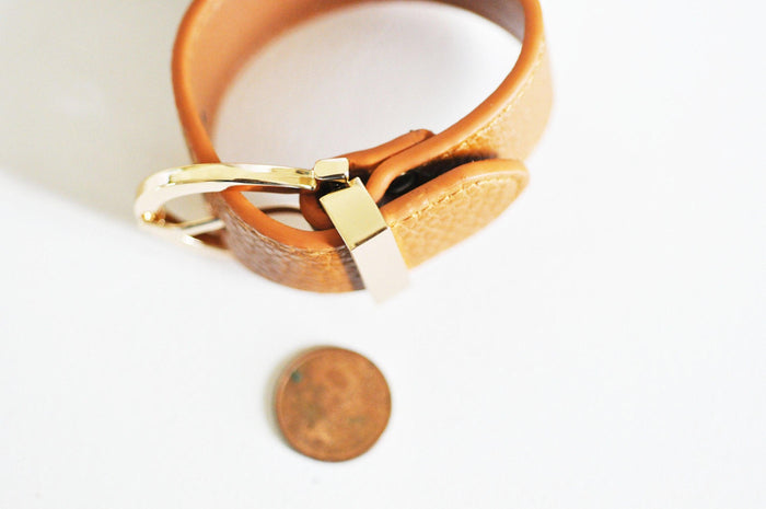 Bracelet cuir camel réglable boucle dorée 25.5mm, x1 (G2493)
