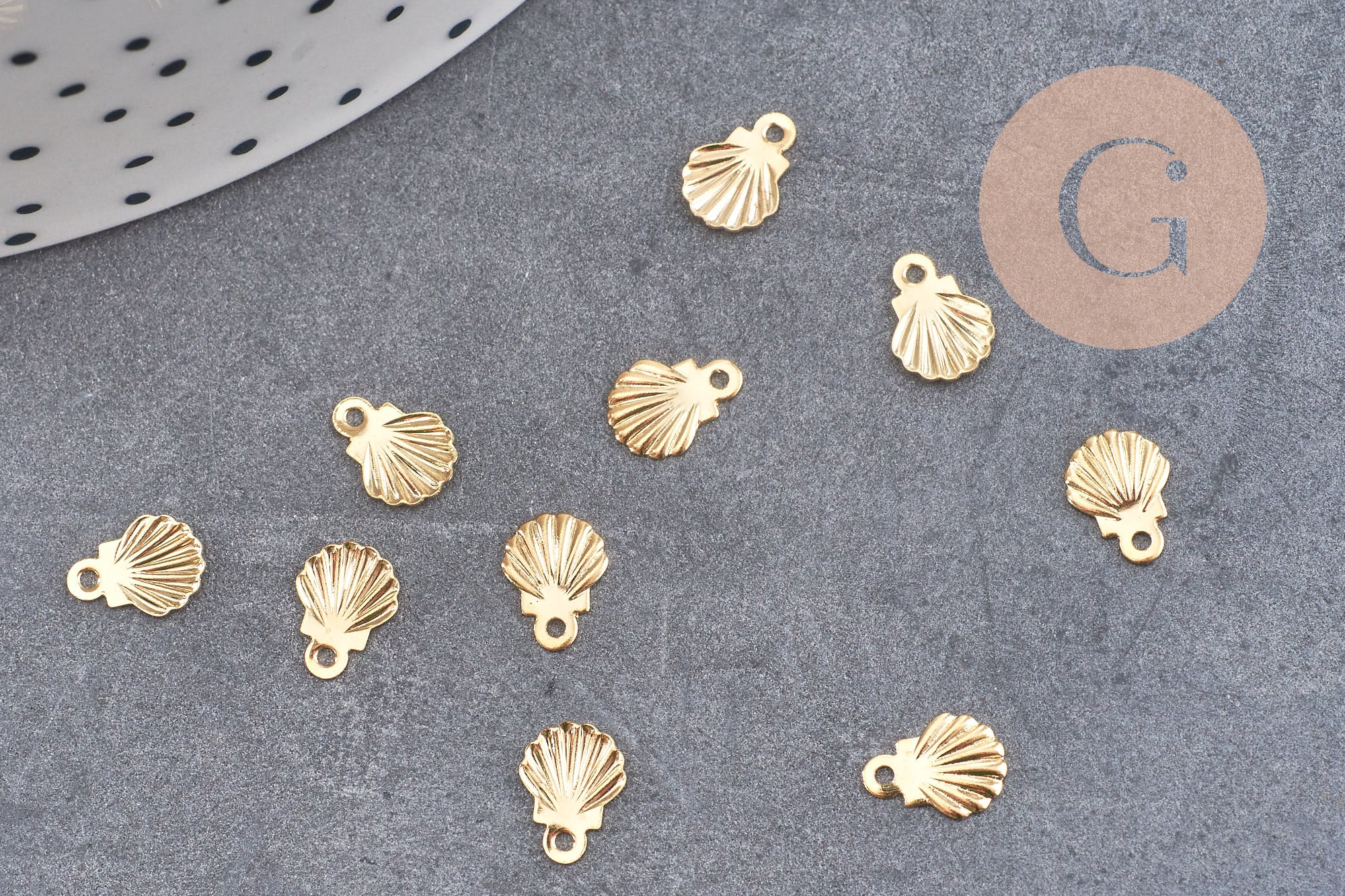 Breloque coquillage acier 304 inoxydable doré 14k 7.5mm, Pendentif coquillage sans nickel, x10 (G6014)
