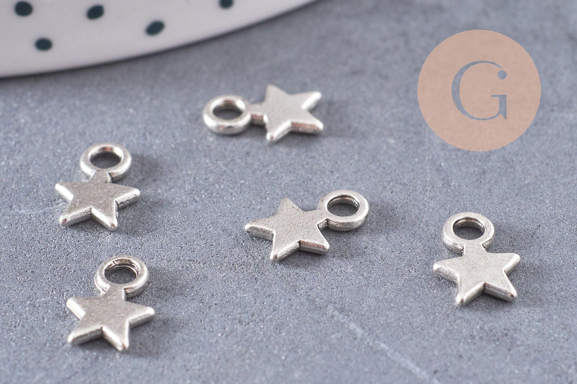 Breloques étoiles argentées , pendentif salace argenté 10mm, x50 (14gr) (G0059)