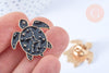 Broche pin's tortue de mer motif mystique noir doré émail 26.5mm, x1 (G6616)