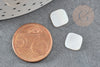 Cabochon carré nacre blanche naturelle 8.5mm, x2 (G5146)