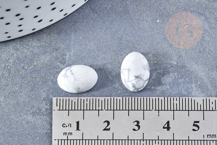 Cabochon ovale howlite blanche naturelle 14 x10mm, x1 (G8691)