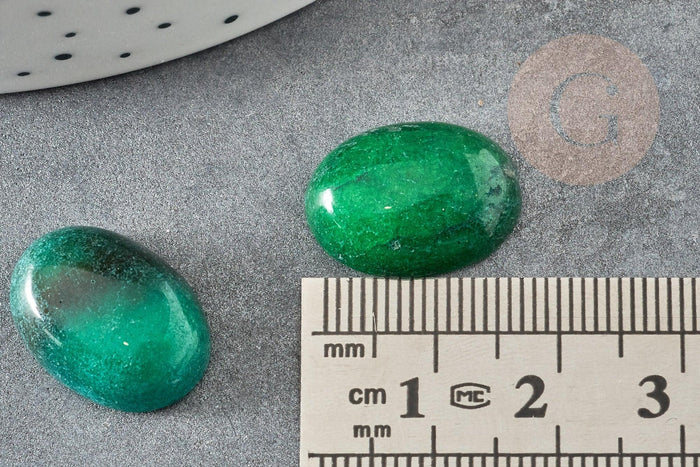 Cabochon ovale jade naturel marbré vert 18 x13mm, x1 (G2064)