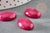 Cabochon ovale jade naturel rouge magenta 18 x13mm, x1 (G2695)